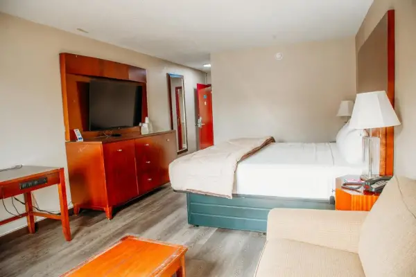 Country Garden & Suites 4